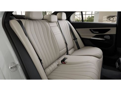 New 2027 Mercedes-Benz E 450 4MATIC Sedan image 5
