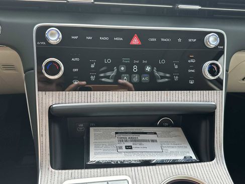 New 2026 Genesis GV80 2.5T Prestige image 19