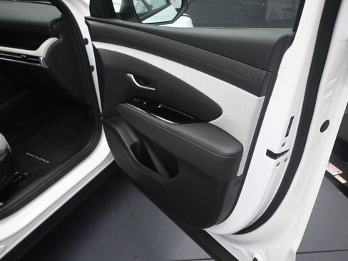 Used 2025 Hyundai Santa Cruz Limited image 36