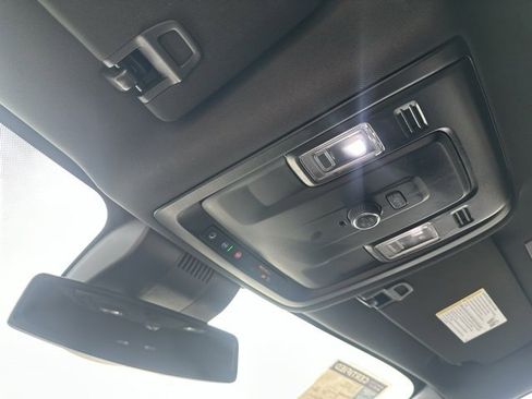 Certified 2025 Chevrolet Tahoe Z71 image 14