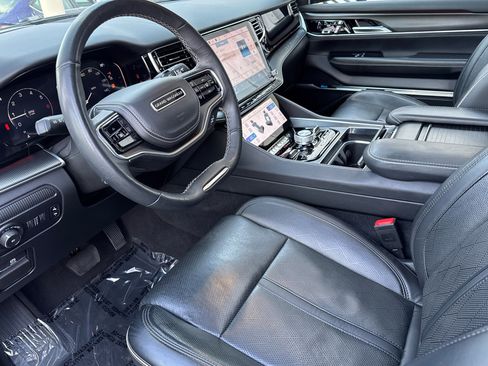 Used 2024 Jeep Grand Wagoneer L Series II w/ Quick Order Packagew 28T AWD/4WD image 10