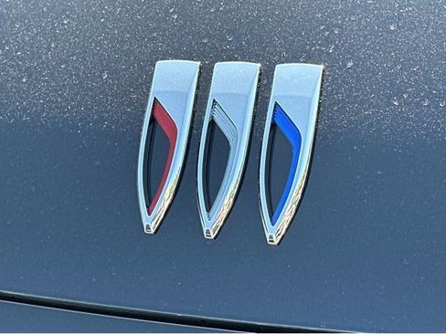 New 2026 Buick Enclave Avenir image 38