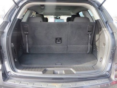 Used 2016 Chevrolet Traverse LT w/ Style and Technology Package image 14