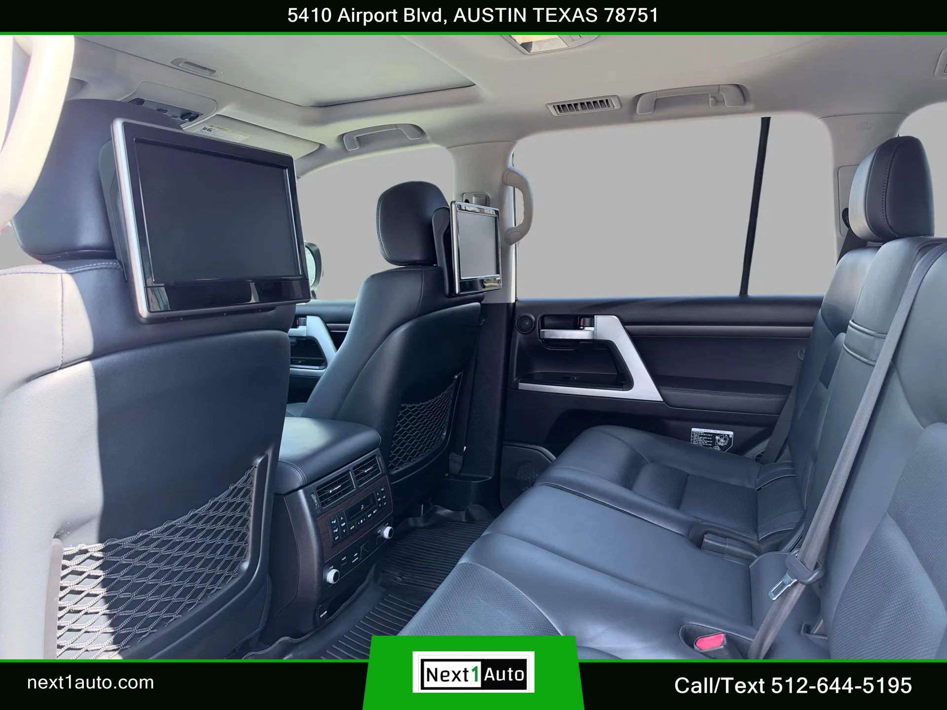 Used 2017 Toyota Land Cruiser AWD/4WD image 31