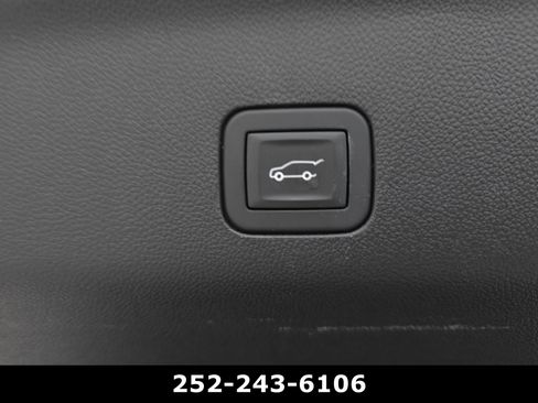 Used 2025 Chevrolet Tahoe Premier image 41