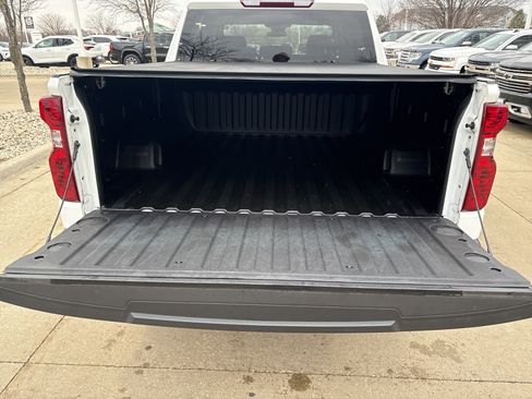 Used 2022 Chevrolet Silverado 1500 LT image 15