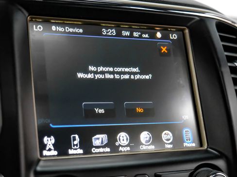 Used 2015 Jeep Grand Cherokee Overland AWD/4WD image 47