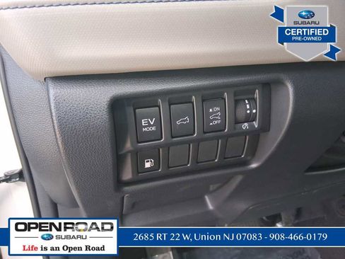 Used 2025 Subaru Forester Premium image 16