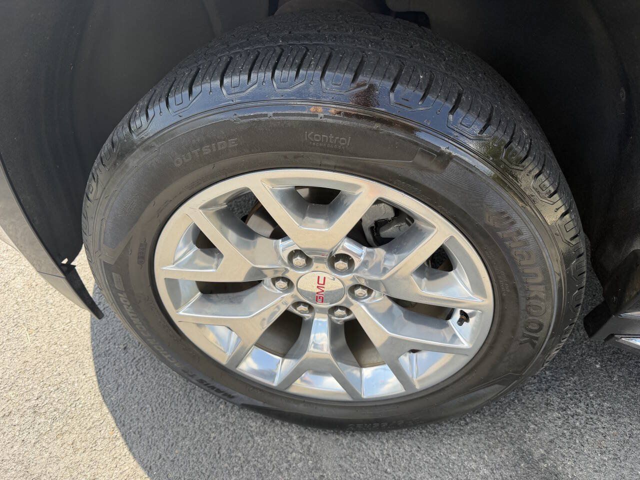 Used 2017 GMC Yukon XL SLT w/ Open Road Package RWD image 9