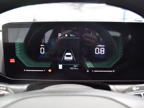 Used 2025 Kia K4 FWD image 17