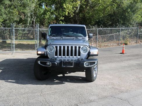 Used 2019 Jeep Wrangler Unlimited Sahara AWD/4WD image 8