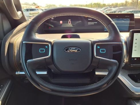 Used 2025 Ford Expedition Tremor AWD/4WD image 68