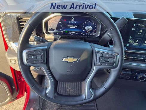 Certified 2025 Chevrolet Silverado 1500 LT image 10