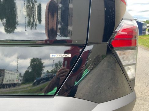Used 2024 Hyundai Kona SEL AWD/4WD image 24