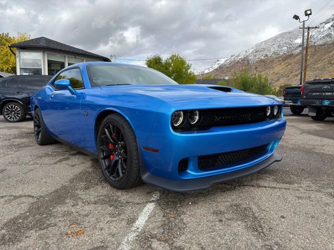 Used 2015 Dodge Challenger SRT Hellcat image 33