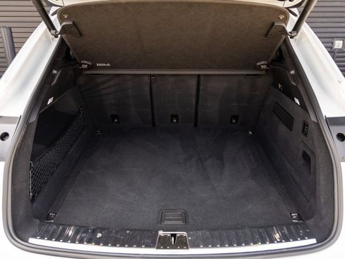 Certified 2023 Porsche Cayenne S AWD/4WD image 39