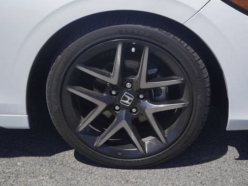 Used 2022 Honda Civic Sport Touring image 11
