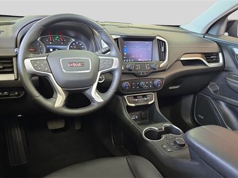 Used 2023 GMC Terrain SLT w/ Infotainment Package II image 17