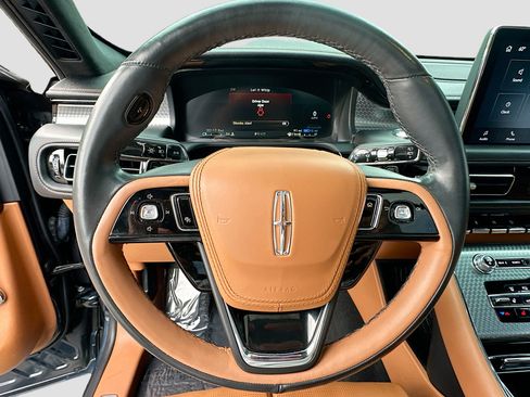 Used 2023 Lincoln Aviator Black Label Grand Touring w/ Class IV Trailer Tow Package image 11