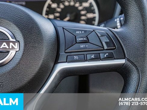 Used 2025 Nissan Altima 2.5 SV image 30