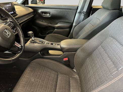 Used 2024 Honda HR-V Sport image 9