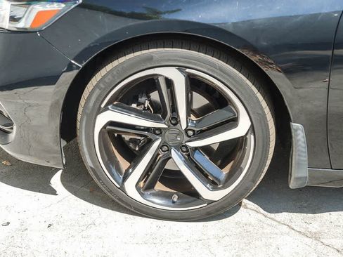 Used 2019 Honda Accord Sport image 12