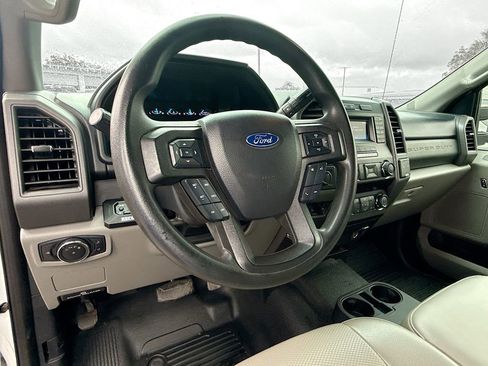 Used 2019 Ford F450 XL w/ XL Value Package image 12