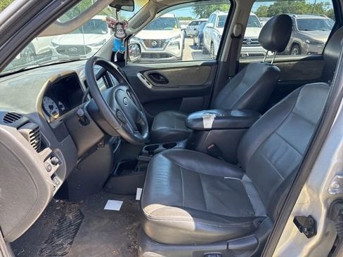 Used 2004 Ford Escape XLT FWD image 22