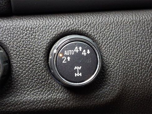 Used 2021 Chevrolet Colorado LT w/ LT Convenience Package image 26