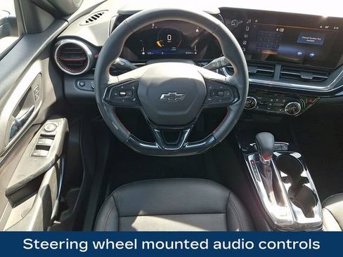 Used 2025 Chevrolet Trax RS w/ Driver Confidence Package FWD image 3