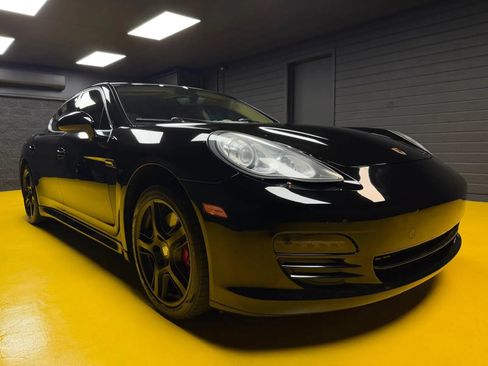 Used 2010 Porsche Panamera S RWD image 3