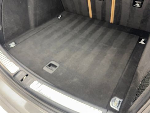 Used 2018 Porsche Macan image 77