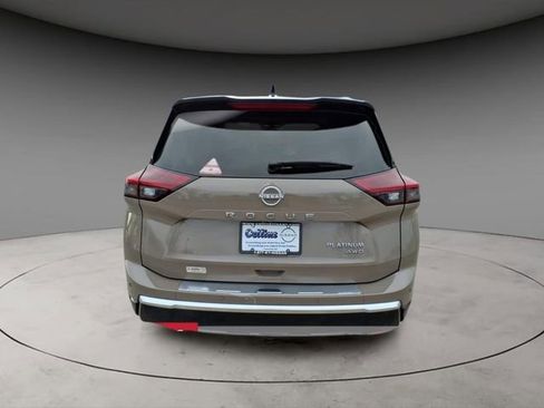 Certified 2024 Nissan Rogue Platinum image 7