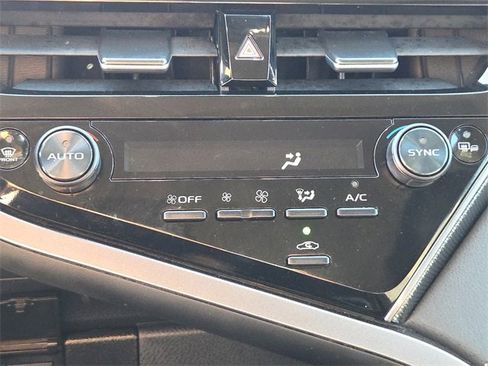 Used 2023 Toyota Camry XSE image 21