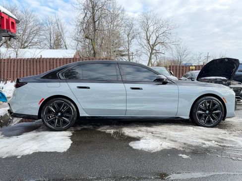 Used 2023 BMW 760i xDrive w/ Parking Assistance Package image 4