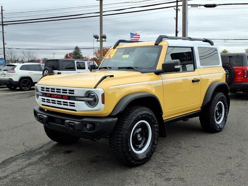 Certified 2024 Ford Bronco Heritage Edition image 3