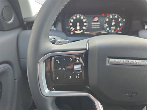 Used 2025 Land Rover Discovery Sport S image 20
