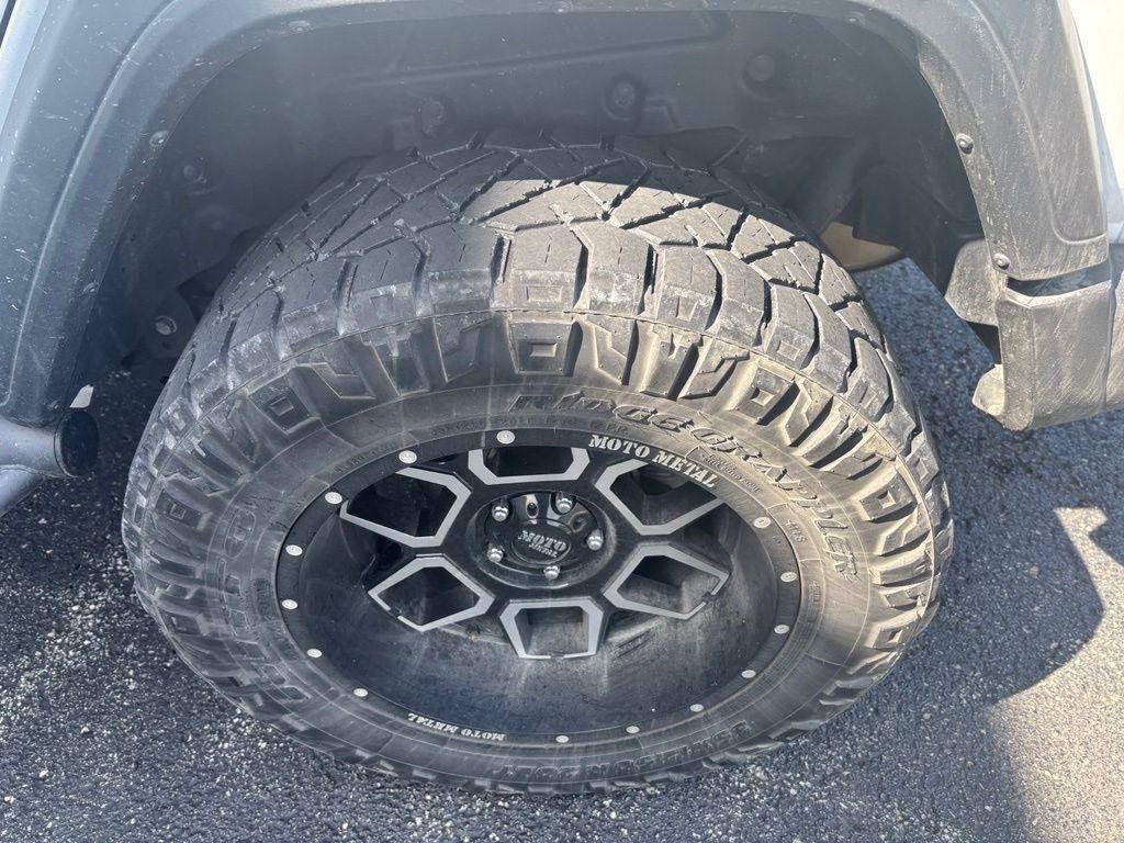 Used 2018 Jeep Wrangler Unlimited Sport S AWD/4WD image 5