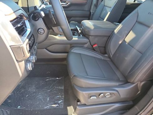 New 2026 GMC Yukon Denali w/ Denali Reserve Package AWD/4WD image 26