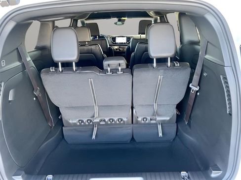New 2026 Chrysler Pacifica Select w/ S Appearance Package image 20
