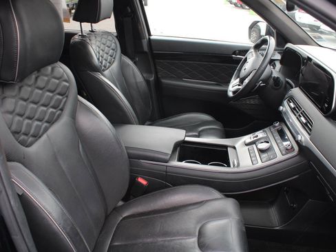 Used 2022 Hyundai Palisade Calligraphy image 3