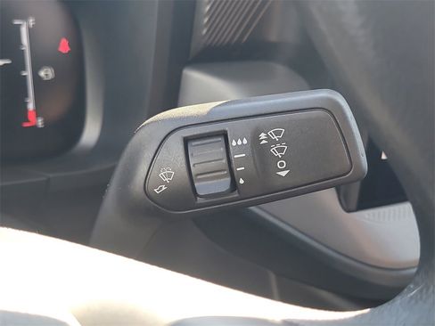 New 2025 Ford Maverick XL image 28