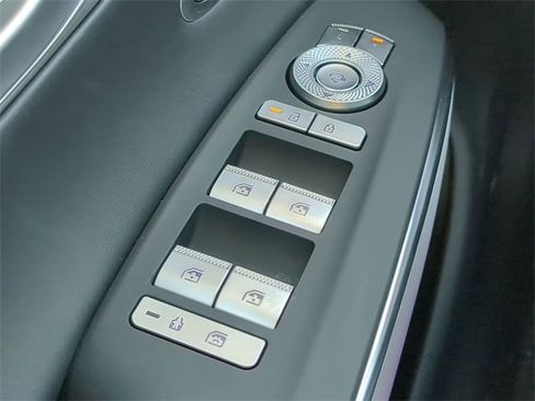 New 2026 Genesis GV70 2.5T Advanced image 22