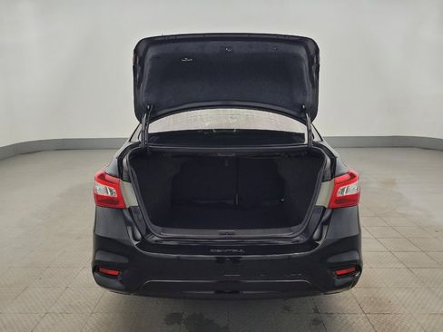 Used 2019 Nissan Sentra SV w/ Exterior Package image 29