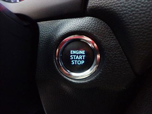 Used 2022 Toyota RAV4 XLE image 23