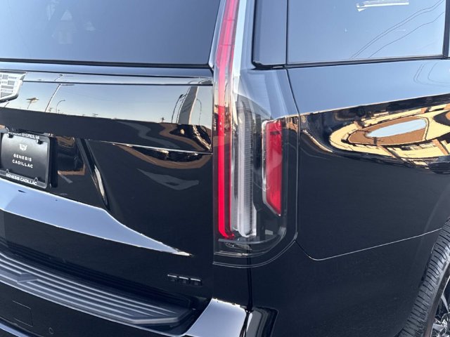 Used 2021 Cadillac Escalade Sport Platinum AWD/4WD image 6