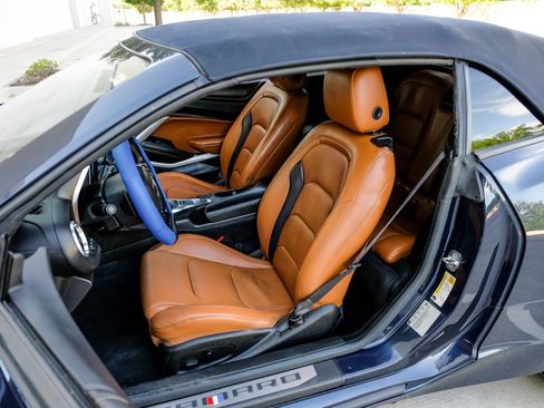 Used 2016 Chevrolet Camaro LT RWD image 38