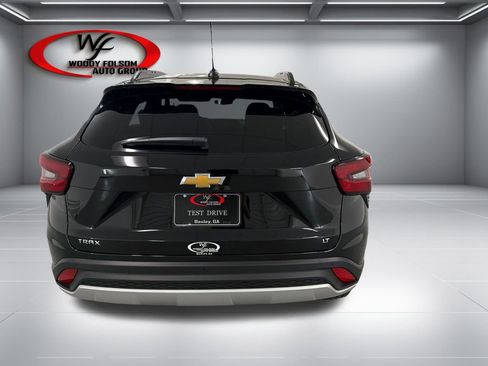 New 2026 Chevrolet Trax LT w/ Driver Confidence Package FWD image 6