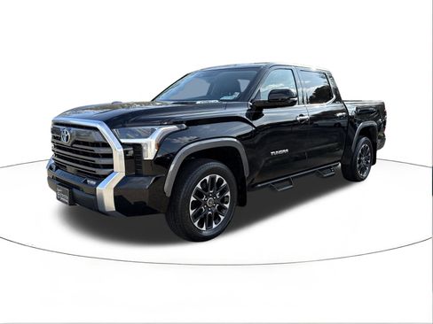 Used 2024 Toyota Tundra Limited image 7