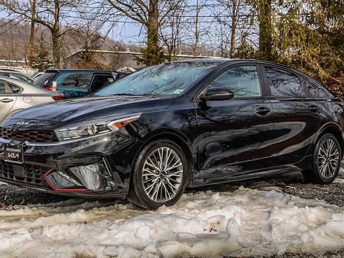 Certified 2023 Kia Forte GT-Line w/ GT-Line Technology Package image 3